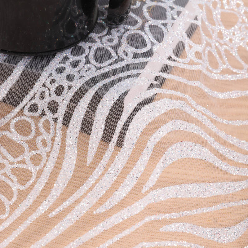 Tessuto per abito da sposa con paillettes colorate